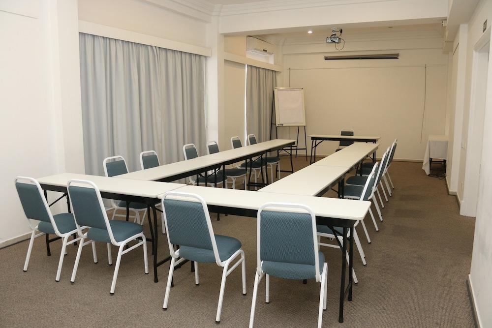 קמפינאס Vitoria Hotel Residence Newport מראה חיצוני תמונה