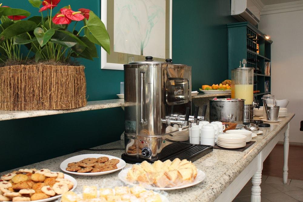 קמפינאס Vitoria Hotel Residence Newport מראה חיצוני תמונה